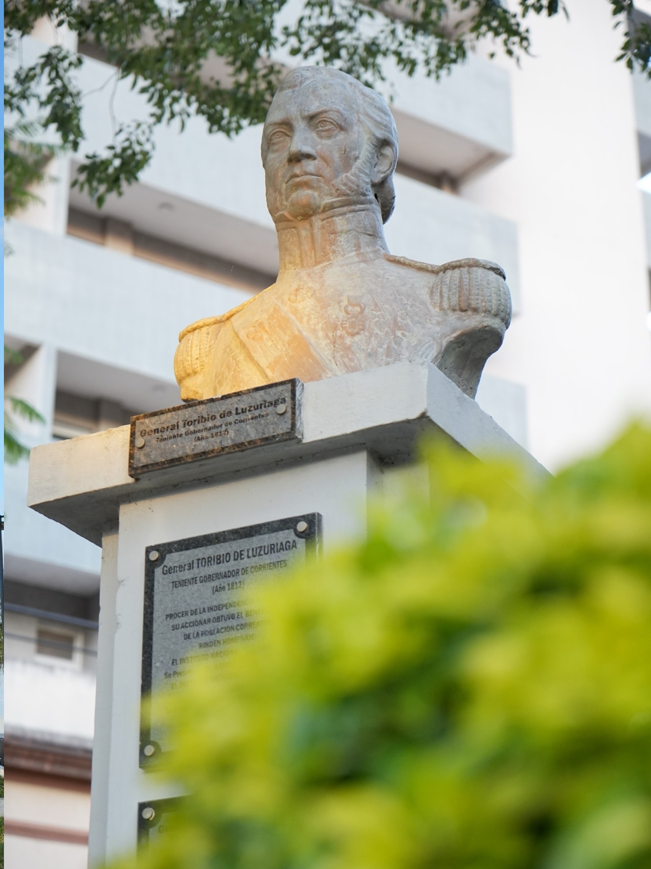 Busto del Mariscal Toribio de Luzuriaga