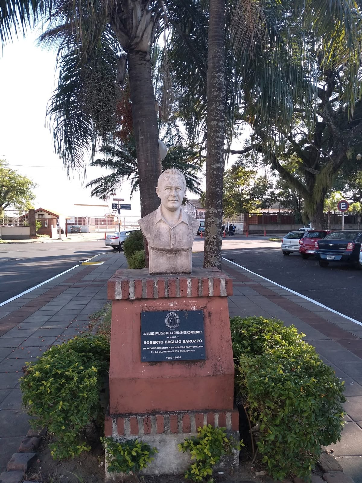 Busto del Cabo Primero Roberto Bacilio Baruzzo