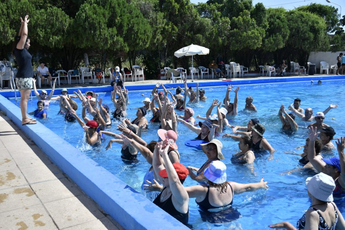 Con cupo completo, arrancó la colonia de vacaciones para adultos mayores |  Municipalidad de Corrientes