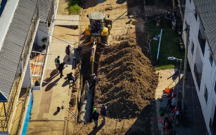 La Municipalidad inició una obra estratégica de desagües pluviales en Villa Chiquita