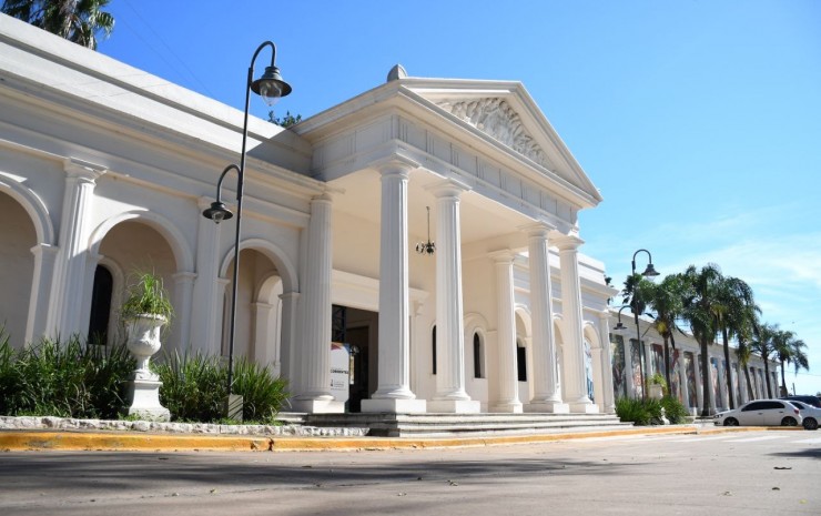 Día del Padre: habrá misas especiales y operativos de tránsito en los cementerios de Corrientes