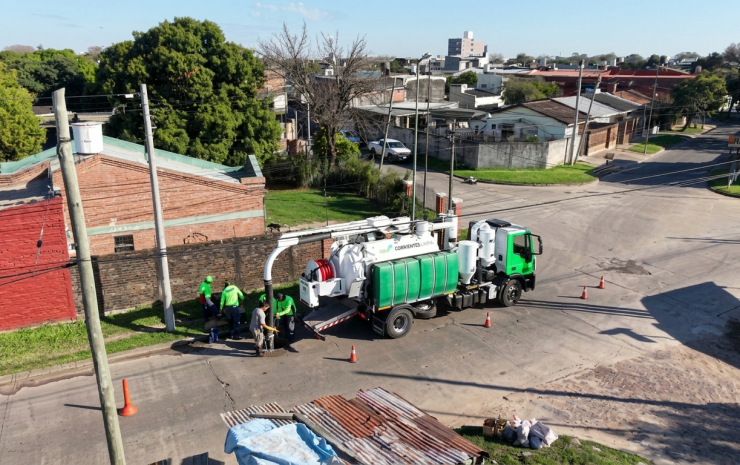 El nuevo camión desobstructor ya intervino en 15 puntos de la ciudad con tareas preventivas