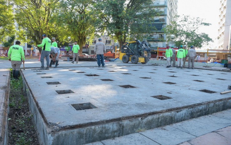 El municipio inició la obra de refuncionalización de un sector de la plaza Cabral