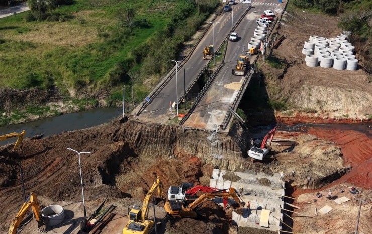 Se mantiene el corte en la avenida Maipú por las obras de infraestructura en el arroyo Pirayuí