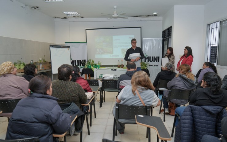 La Municipalidad concluyó con éxito un nuevo taller de huertas familiares comunitarias