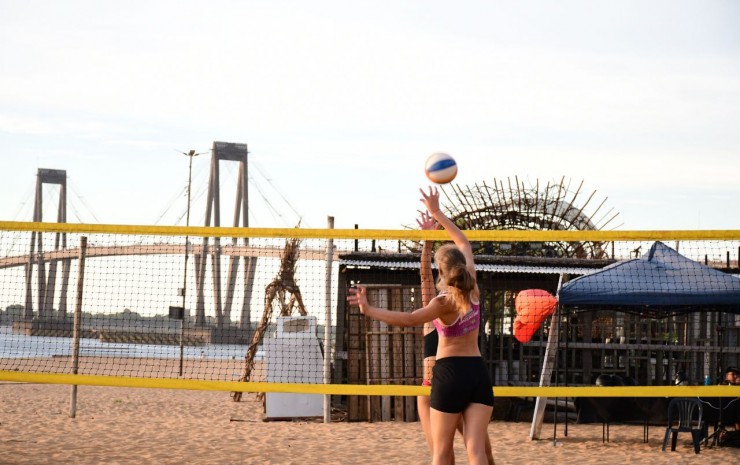  El Mes de Corrientes se vive con deportes en las playas, ferias y recorridos guiados